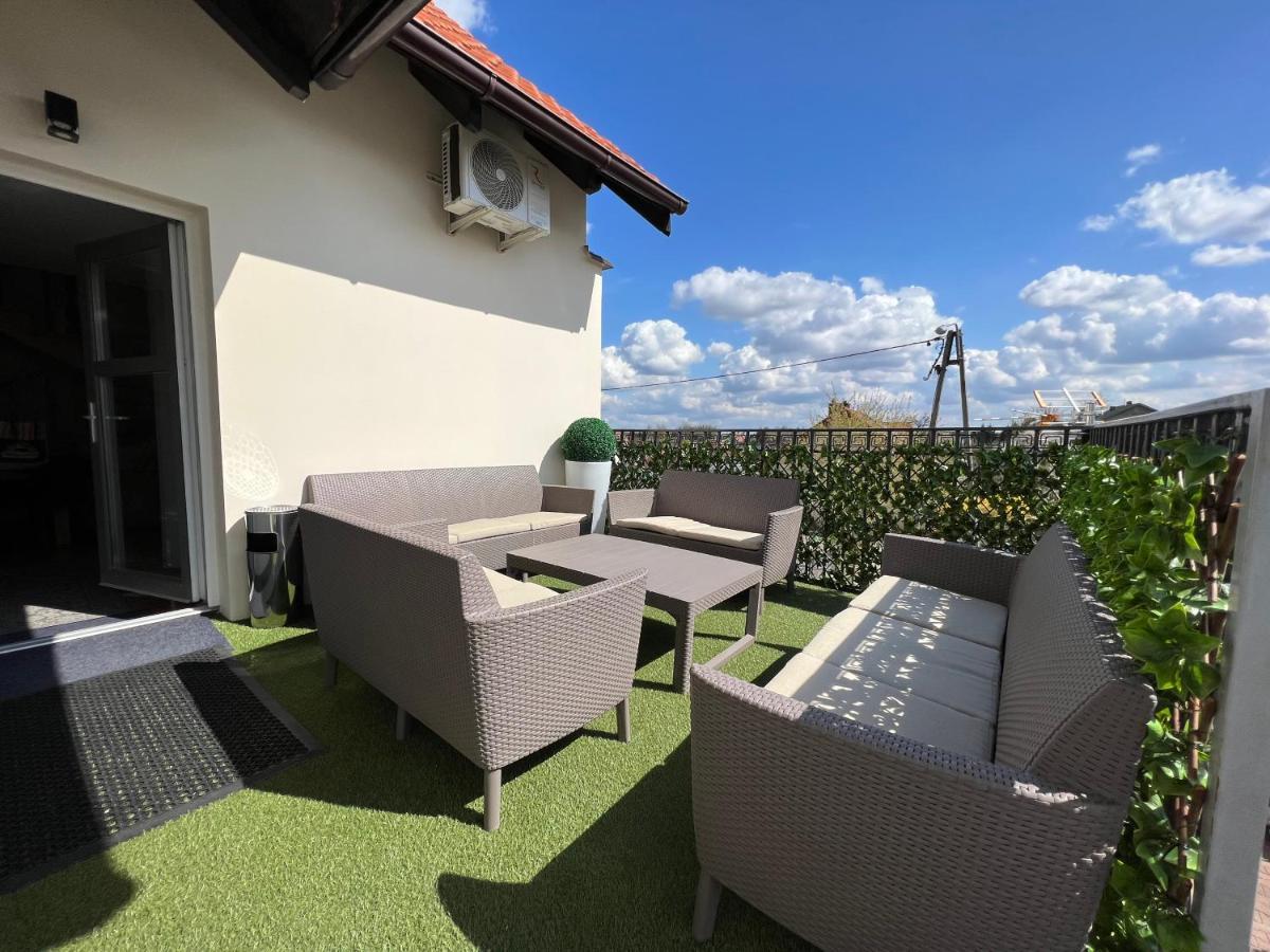 Comfort Zone Ostroda Villa Apartment Duplex Екстер'єр фото